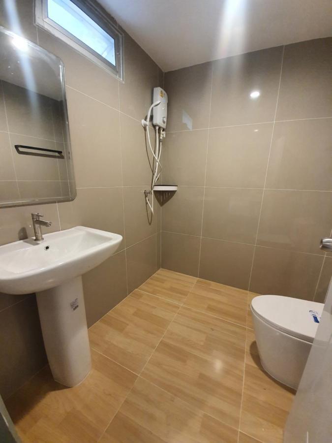 Neo Hotel Khon Kaen Esterno foto